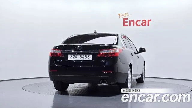 Renault-KoreaSamsung SM5 2010 thumb 4