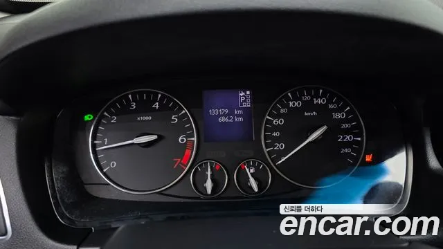 Renault-KoreaSamsung SM5 2010 thumb 8