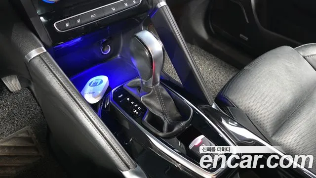 Renault-KoreaSamsung Koleos 2019 thumb 8