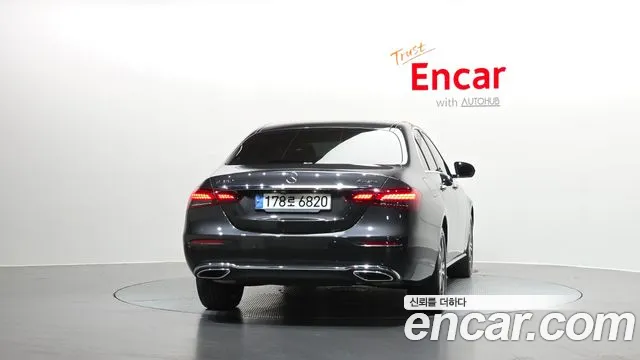 Mercedes-Benz E-Класс 2022 thumb 4