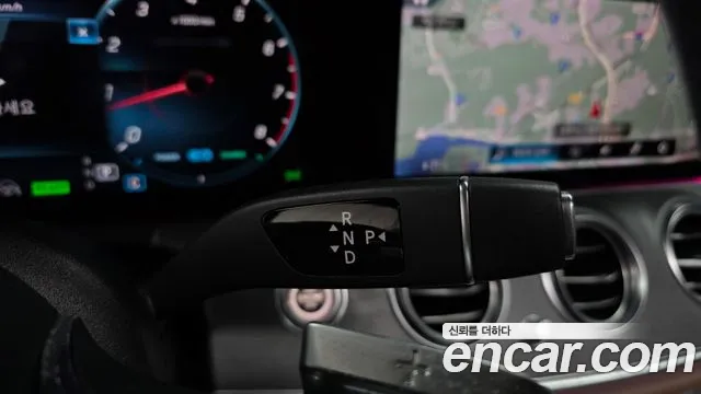 Mercedes-Benz E-Класс 2022 thumb 9