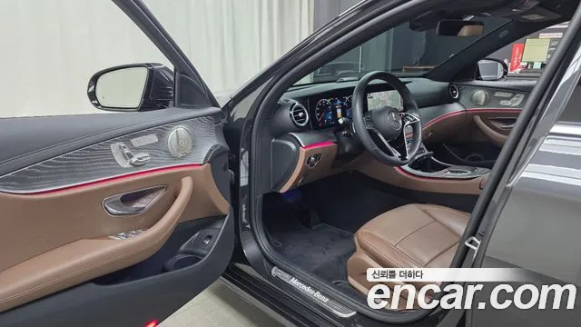 Mercedes-Benz E-Класс 2022 thumb 10