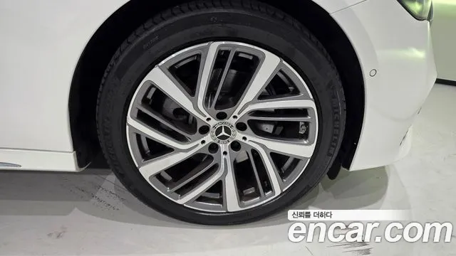 Mercedes-Benz E-Класс 2024 thumb 5