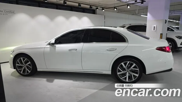 Mercedes-Benz E-Класс 2024 thumb 8