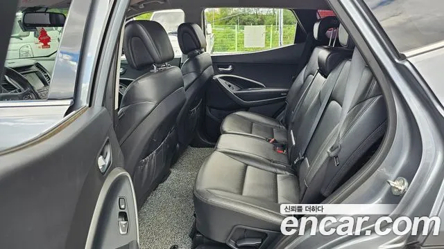 Hyundai Santa Fe 2018 thumb 12