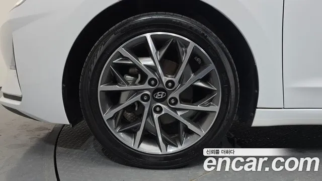 Hyundai Avante 2019 thumb 4
