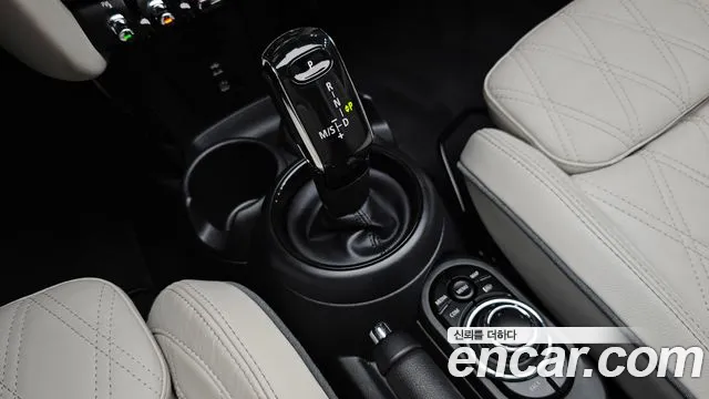 MINI Cooper Convertible 2022 thumb 8