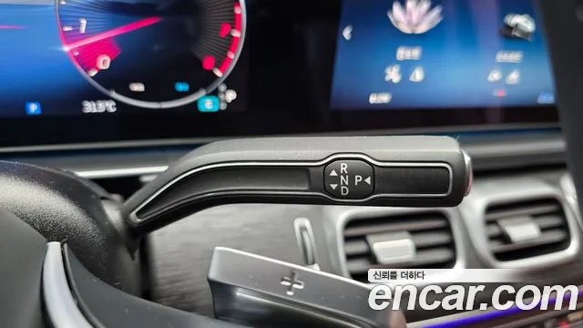 Mercedes-Benz GLE 2025 thumb 9