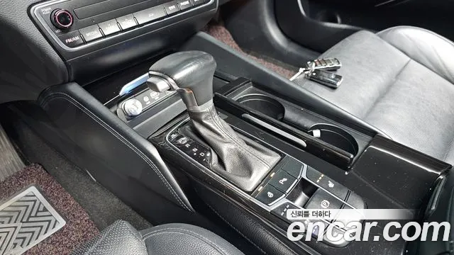Kia K7 2017 thumb 9