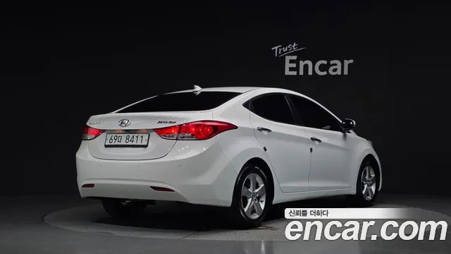 Hyundai Avante 2011 thumb 2