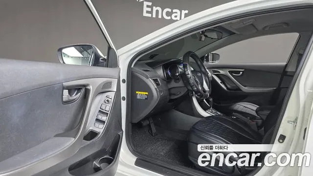 Hyundai Avante 2011 thumb 10