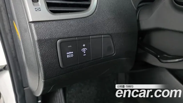 Hyundai Avante 2011 thumb 12