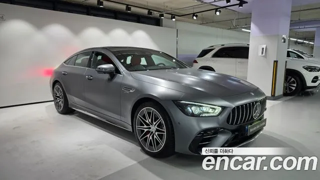Mercedes-Benz AMG GT 2026 thumb 2