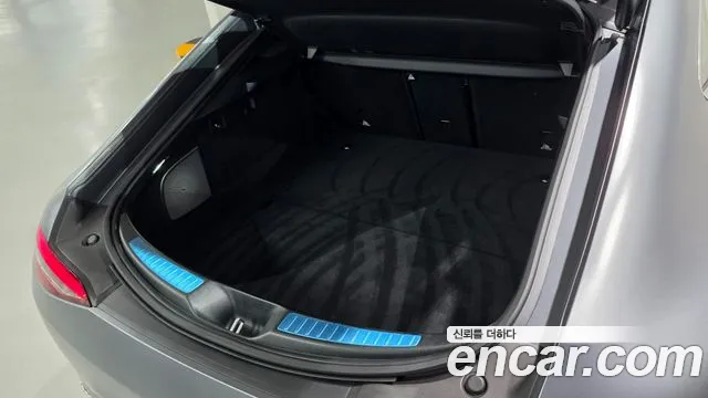 Mercedes-Benz AMG GT 2026 thumb 10