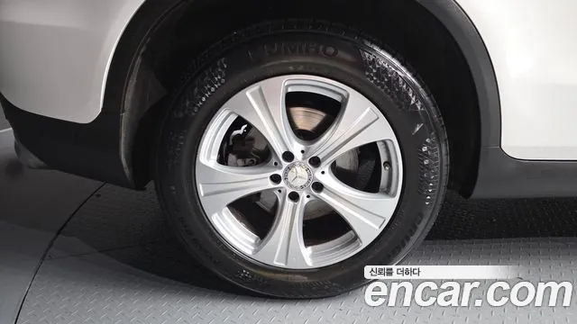 Mercedes-Benz GLC 2016 thumb 4