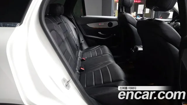 Mercedes-Benz GLC 2016 thumb 11