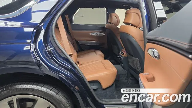 Genesis GV70 2023 thumb 10