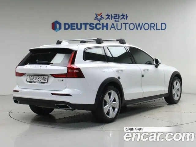 Volvo V60 2020 thumb 2