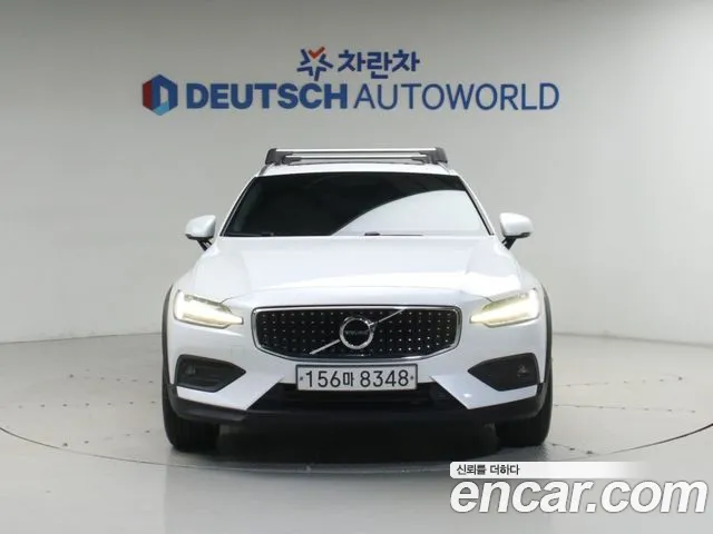 Volvo V60 2020 thumb 3