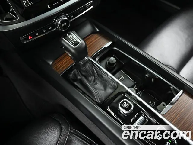 Volvo V60 2020 thumb 9
