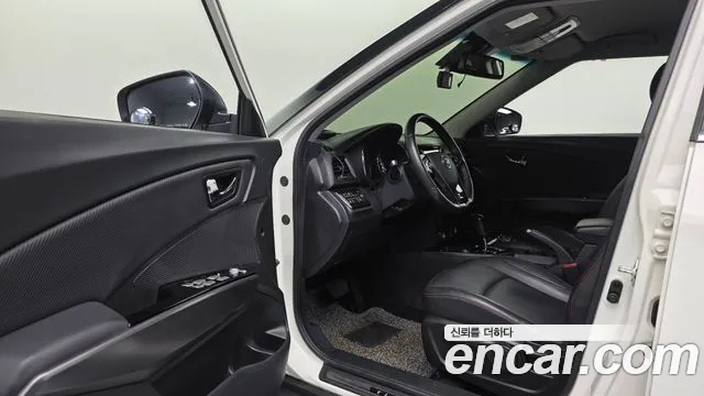 KG_Mobility_Ssangyong TIBOLI 2017 thumb 10