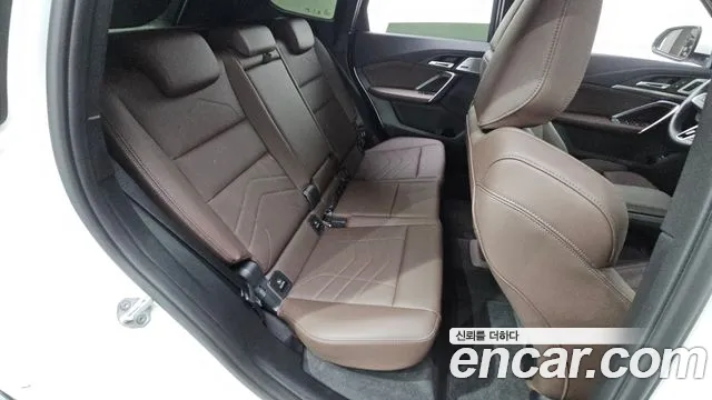 BMW X1 2023 thumb 11