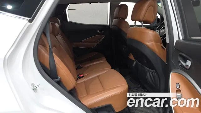 Hyundai Santa Fe 2017 thumb 11