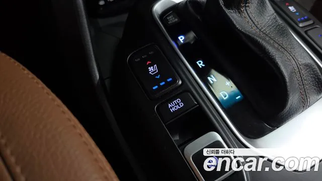 Hyundai Santa Fe 2017 thumb 12