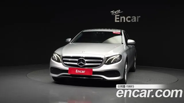 Mercedes-Benz E-Класс 2017 thumb 2