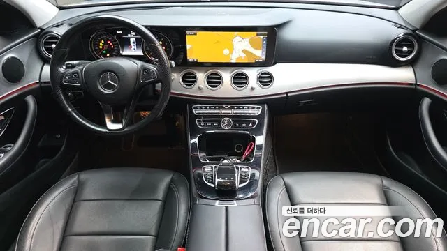 Mercedes-Benz E-Класс 2017 thumb 6