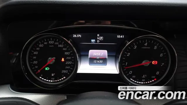 Mercedes-Benz E-Класс 2017 thumb 7