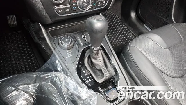 Jeep Cherokee 2021 thumb 8