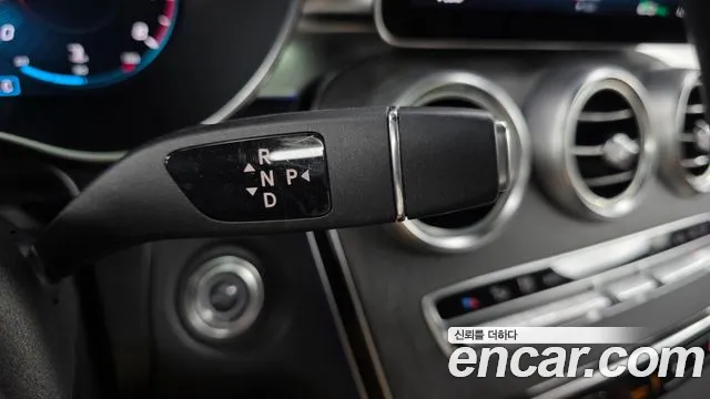 Mercedes-Benz GLC 2023 thumb 9