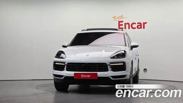 Porsche Cayenne 2019 thumb 3
