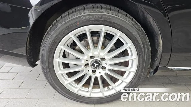 Mercedes-Benz E-Класс 2022 thumb 5