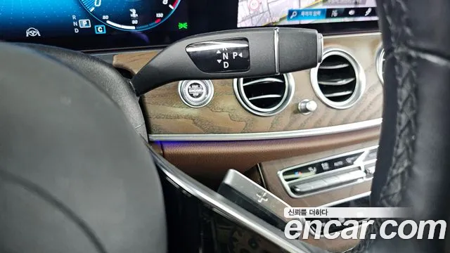 Mercedes-Benz E-Класс 2022 thumb 9