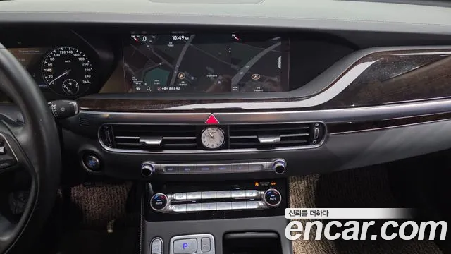 Genesis G90 2019 thumb 11