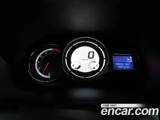 Renault-KoreaSamsung Fluence 2015 thumb 8