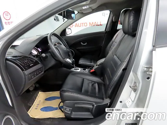 Renault-KoreaSamsung Fluence 2015 thumb 10