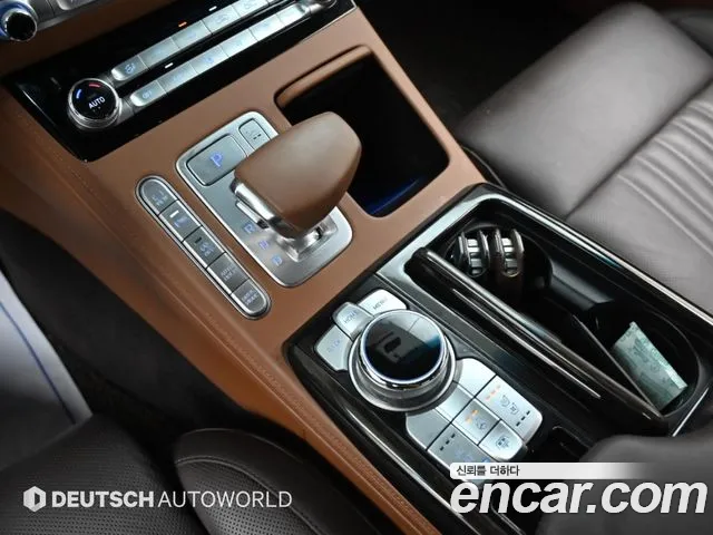 Genesis G90 2019 thumb 9
