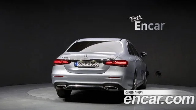 Mercedes-Benz E-Класс 2023 thumb 3