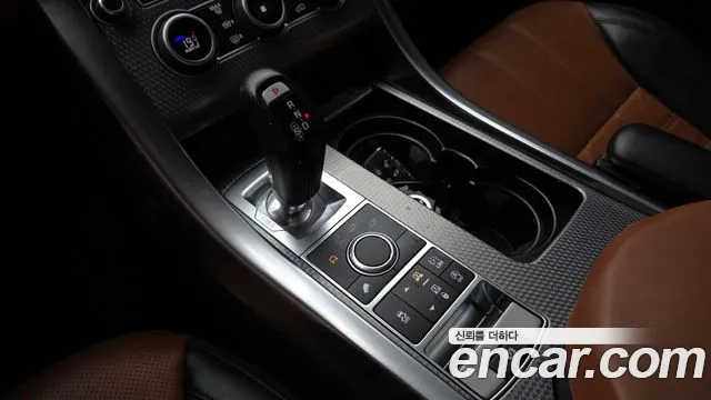 Land Rover Range Rover Sport 2017 thumb 8