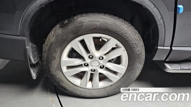 KG_Mobility_Ssangyong Rexton 2018 thumb 5