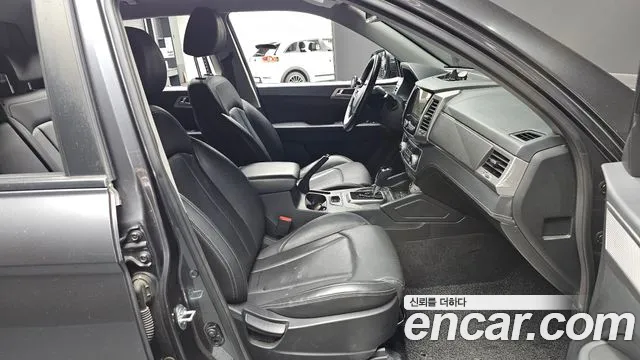 KG_Mobility_Ssangyong Rexton 2018 thumb 10