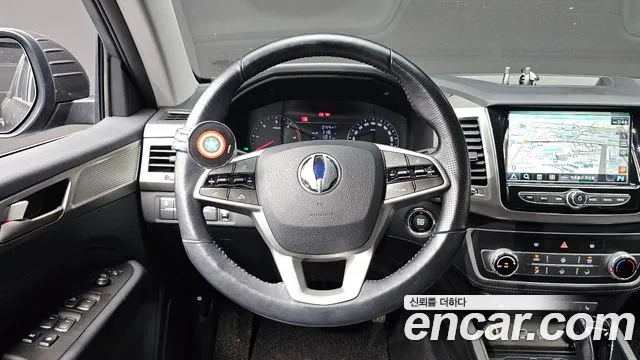 KG_Mobility_Ssangyong Rexton 2018 thumb 12