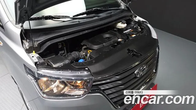Hyundai Starex 2021 thumb 6