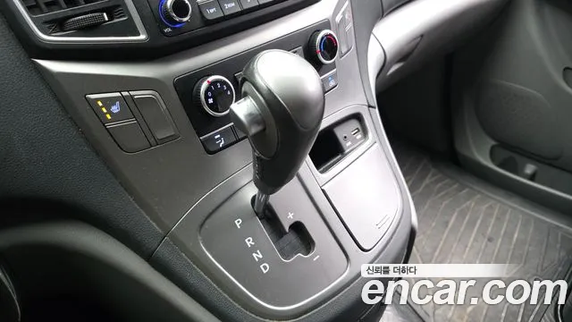 Hyundai Starex 2021 thumb 9
