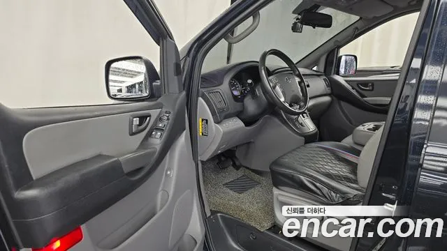 Hyundai Starex 2019 thumb 10