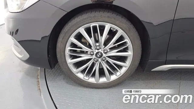 Hyundai Grandeur 2017 thumb 4