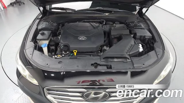 Hyundai Grandeur 2017 thumb 5